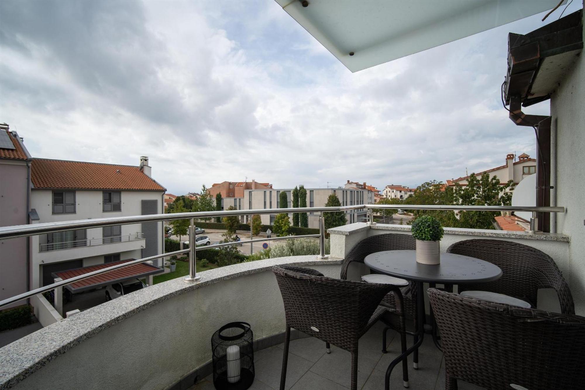 Apartments Valbruna Ровинь Экстерьер фото