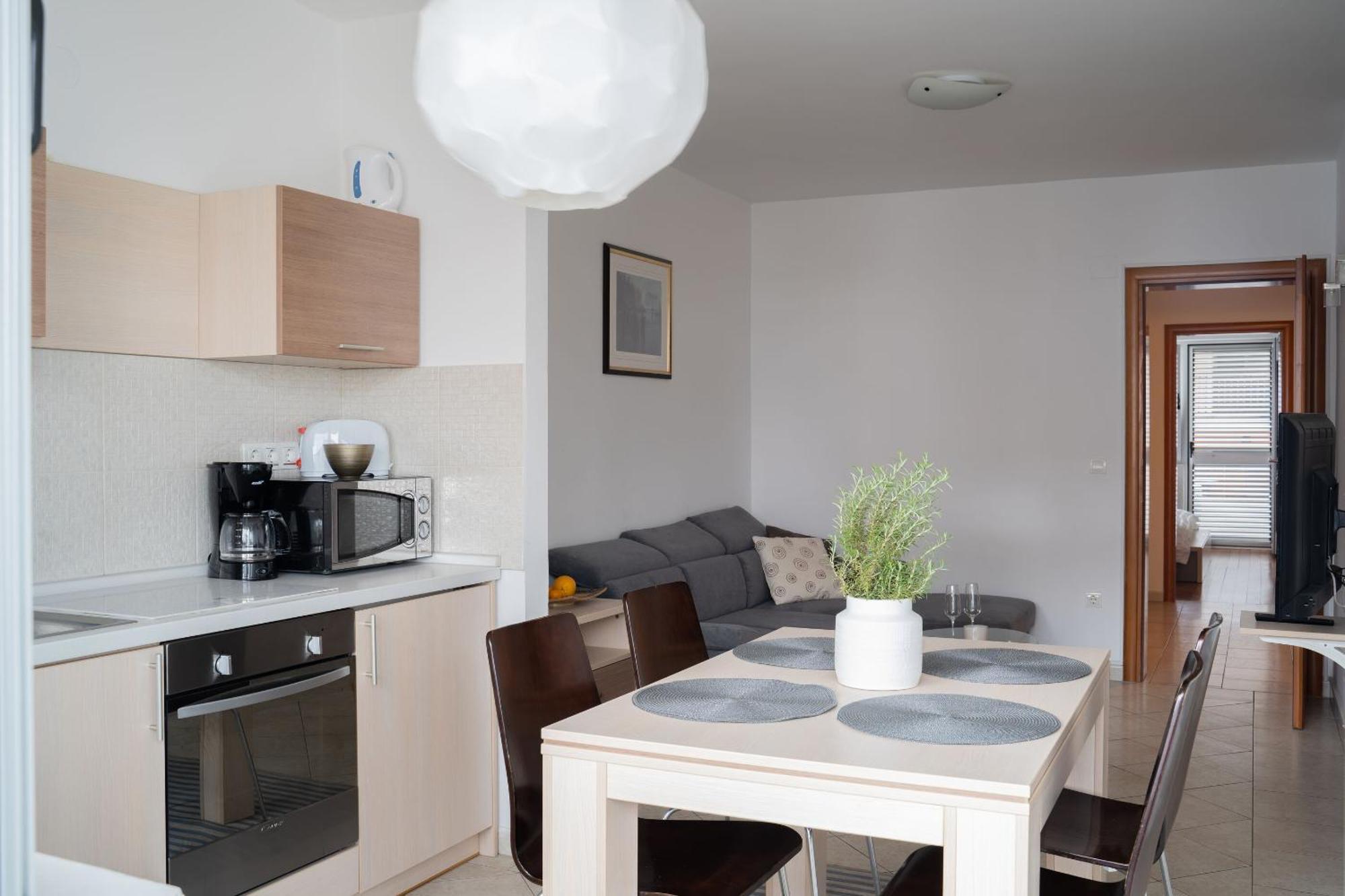 Apartments Valbruna Ровинь Экстерьер фото
