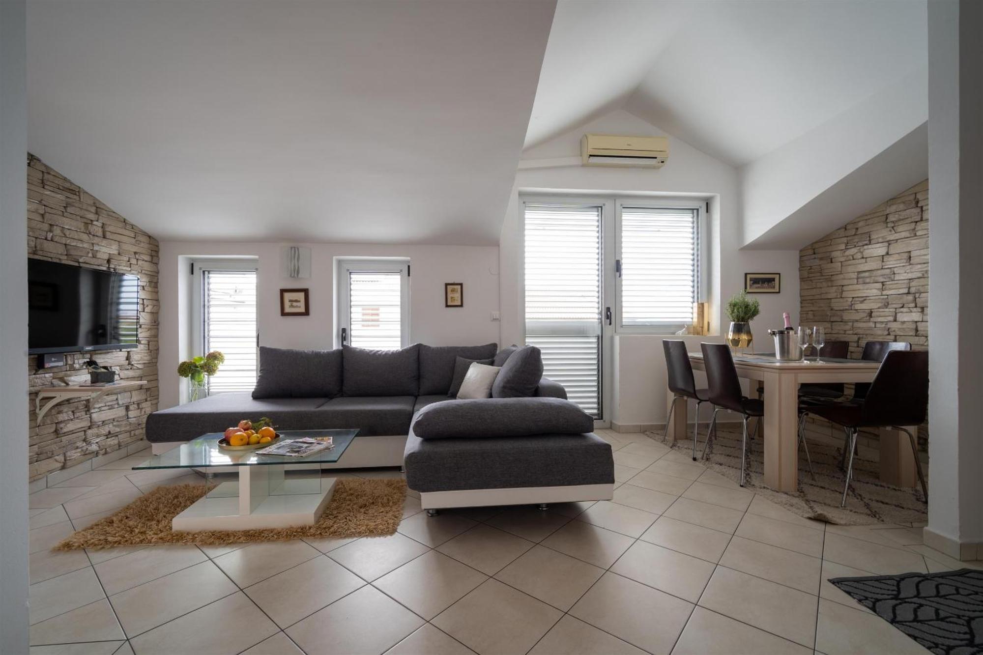 Apartments Valbruna Ровинь Экстерьер фото