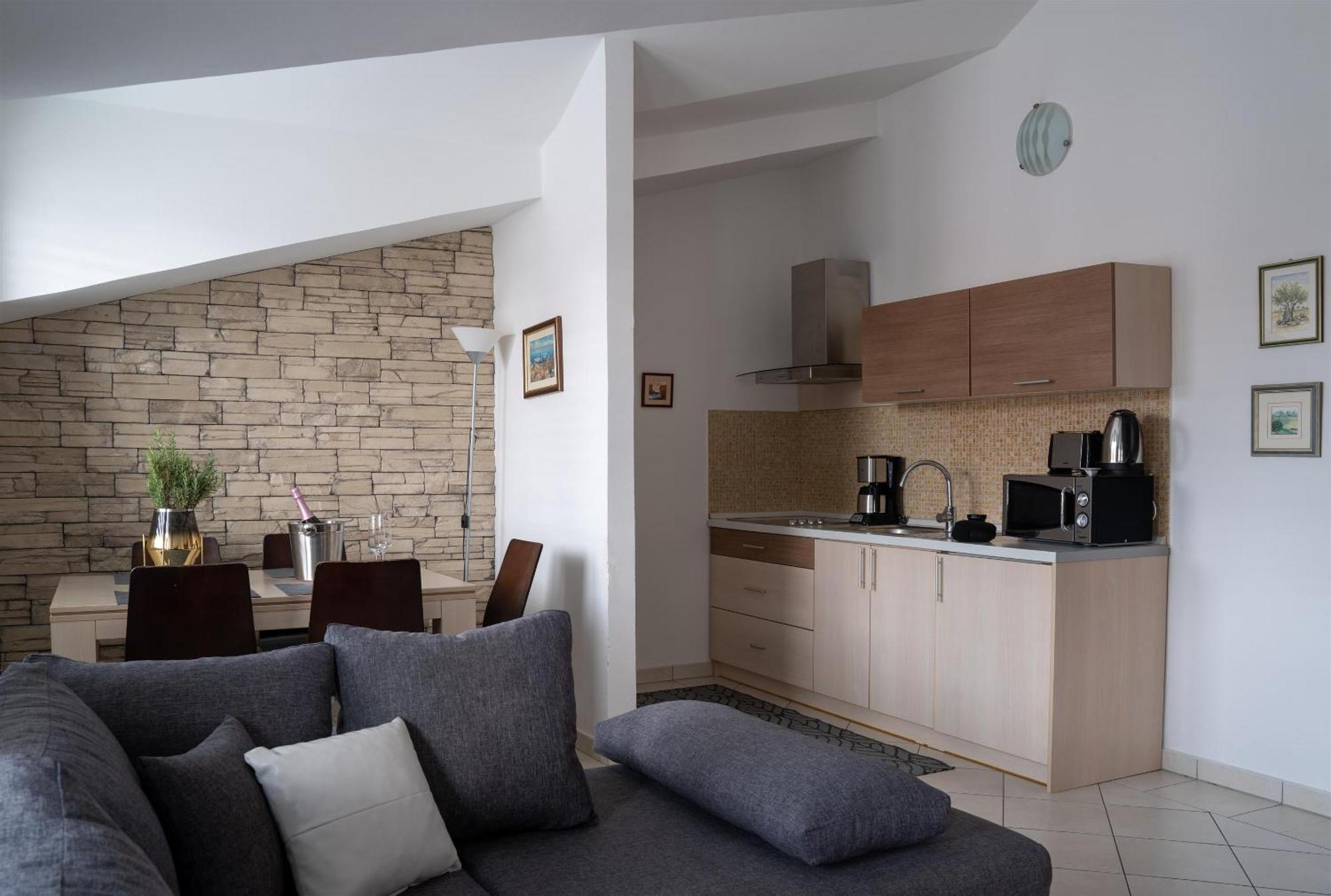 Apartments Valbruna Ровинь Экстерьер фото