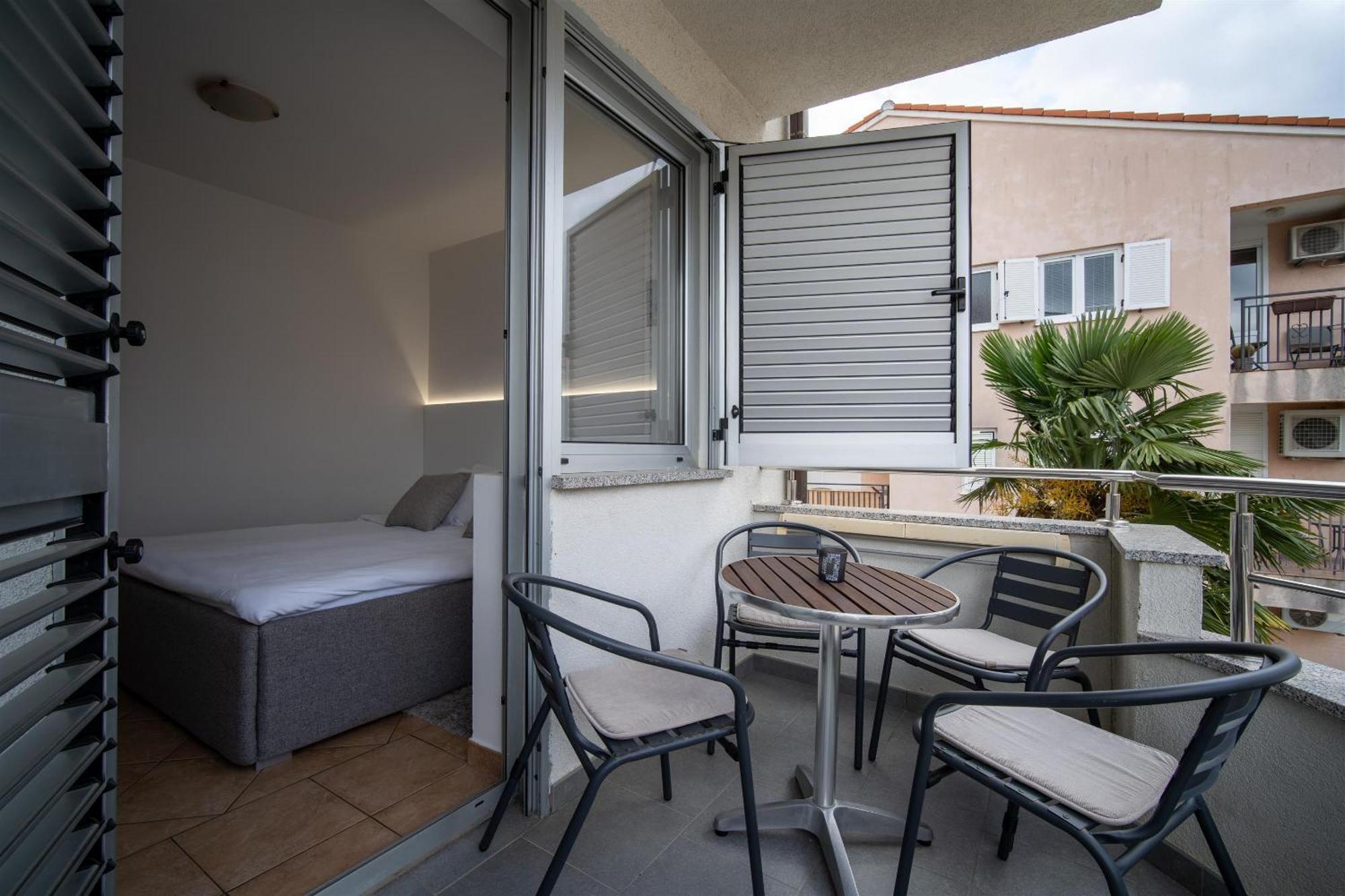 Apartments Valbruna Ровинь Экстерьер фото
