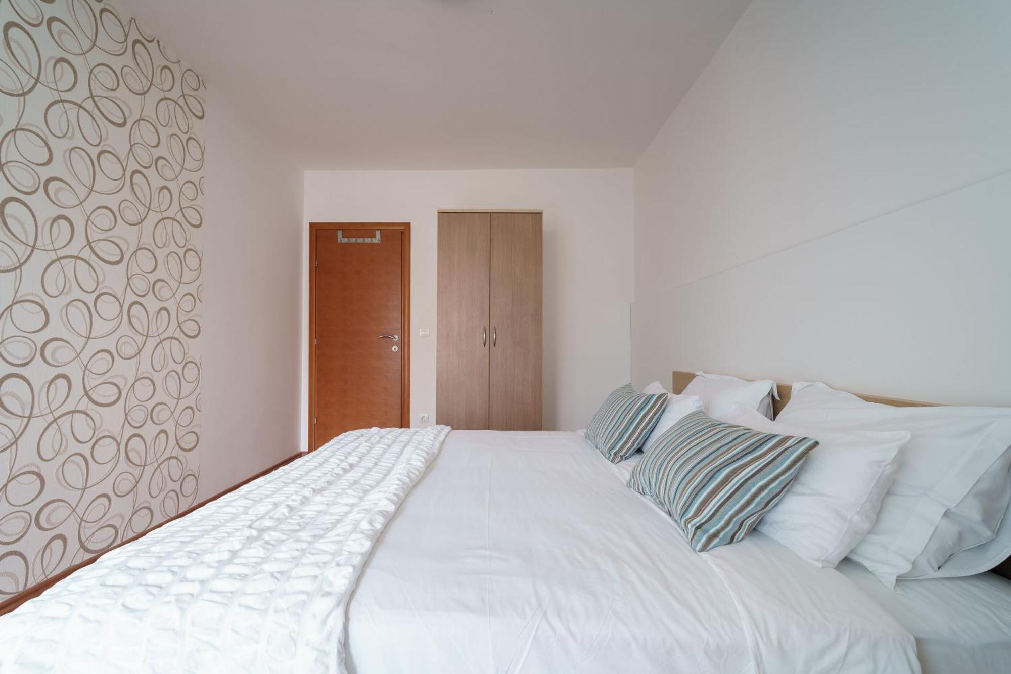 Apartments Valbruna Ровинь Экстерьер фото