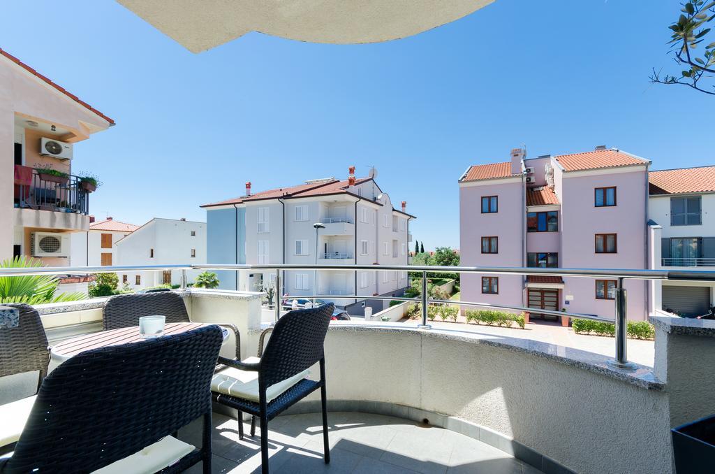 Apartments Valbruna Ровинь Экстерьер фото