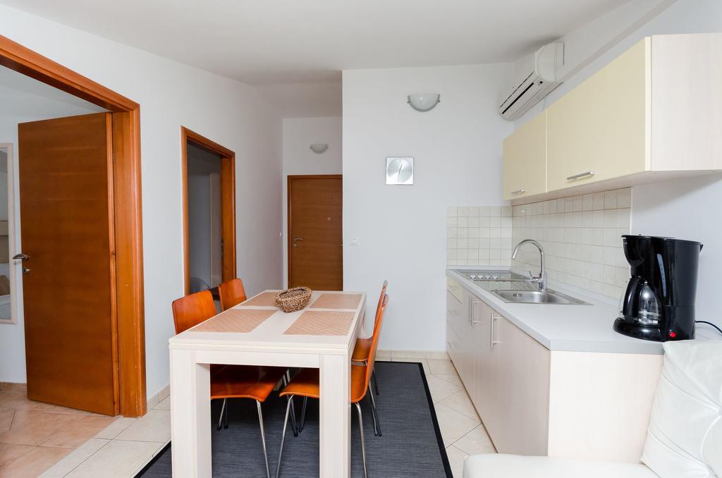Apartments Valbruna Ровинь Экстерьер фото